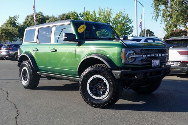2024 Ford Bronco Badlands photo 2