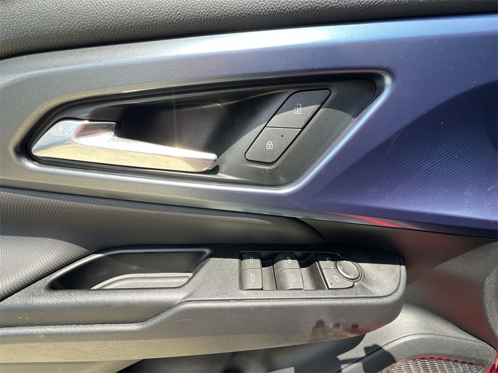 2024 Chevrolet Equinox EV 1LT photo 30