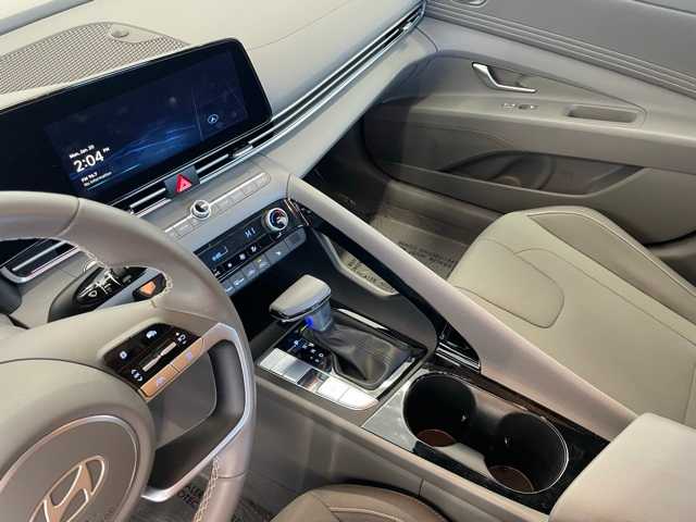 2024 Hyundai Elantra SEL Convenience photo 26