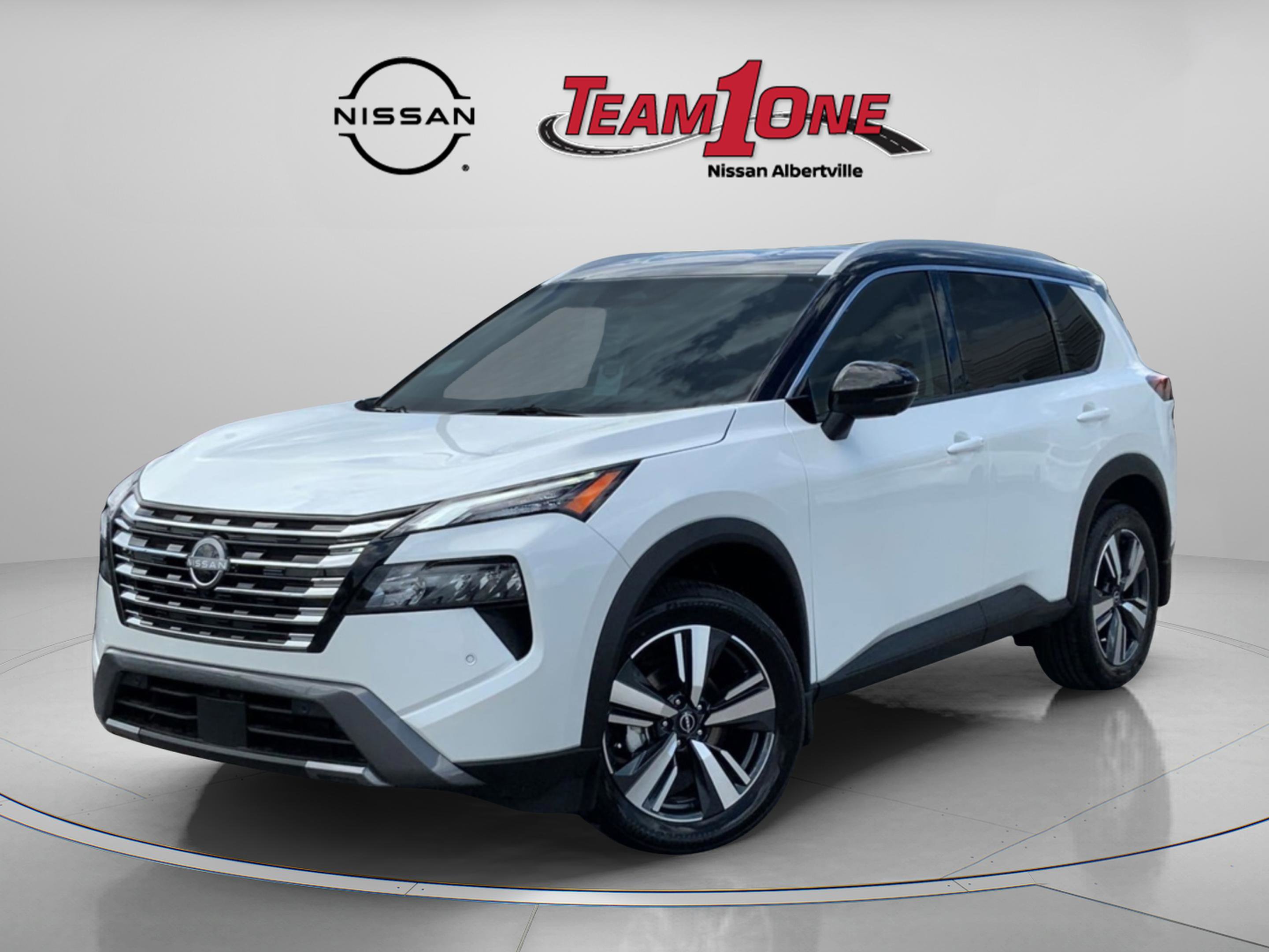 2025 Nissan Rogue SL photo 2