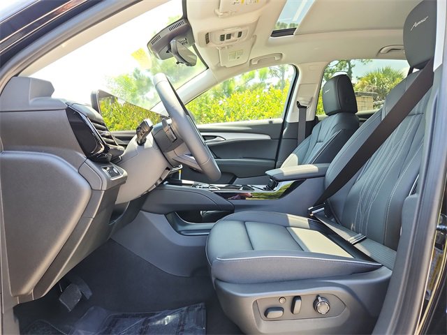 2025 Buick Envision Avenir photo 17