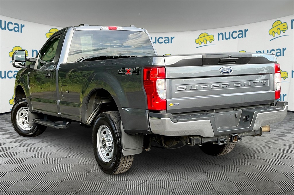 2022 Ford F-350 XL photo 4