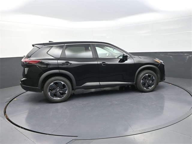 2024 Nissan Rogue SV photo 4