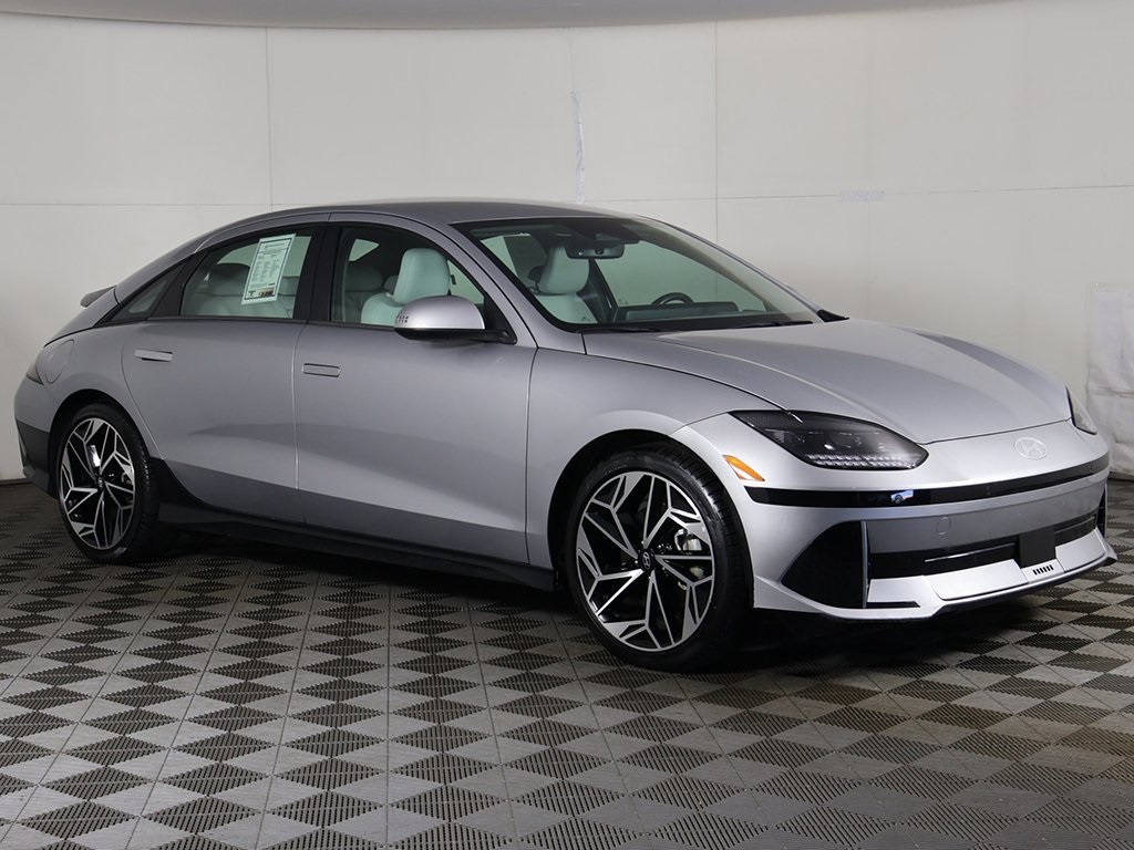 Used 2023 Hyundai IONIQ 6 SEL with VIN KMHM34AA0PA039906 for sale in Bedford, OH