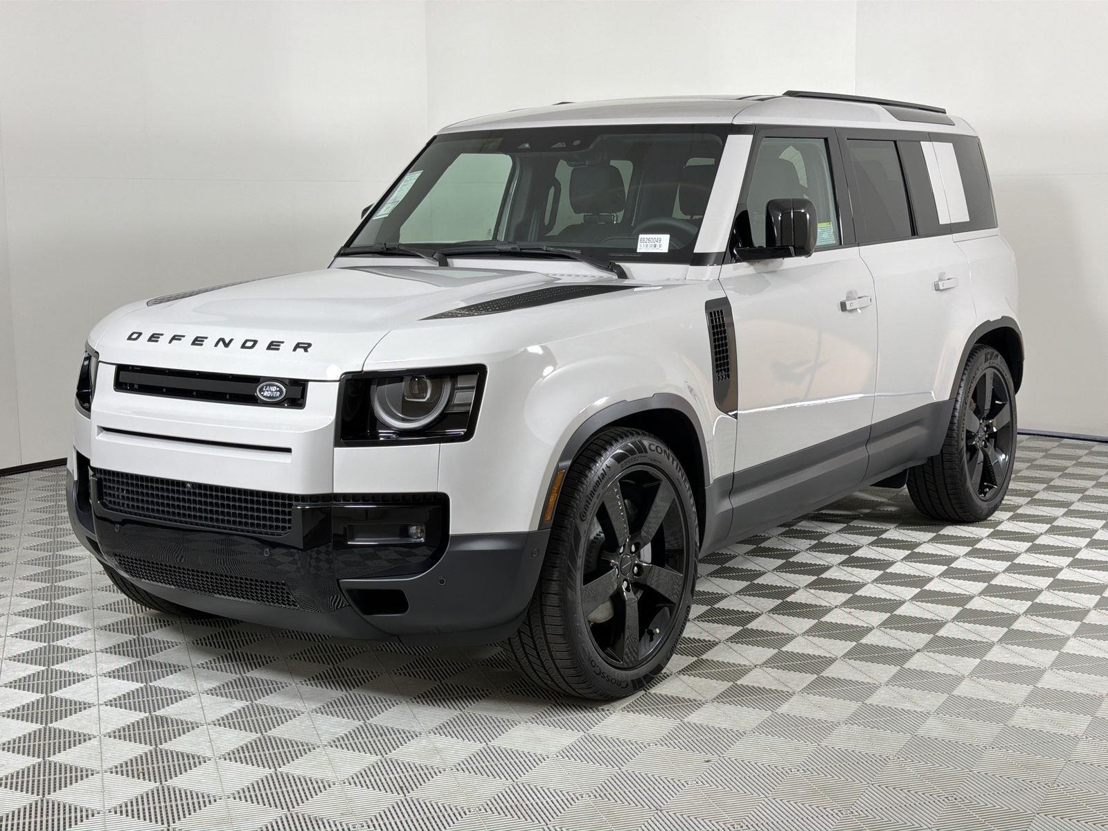 2026 Land Rover Defender S's photo