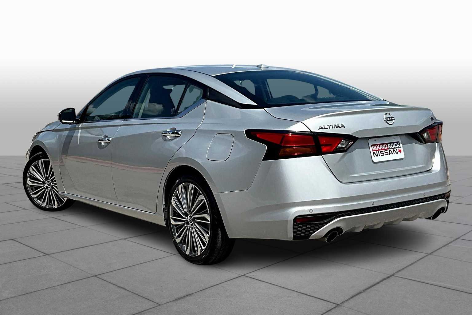 2023 Nissan Altima 2.5 SL photo 11
