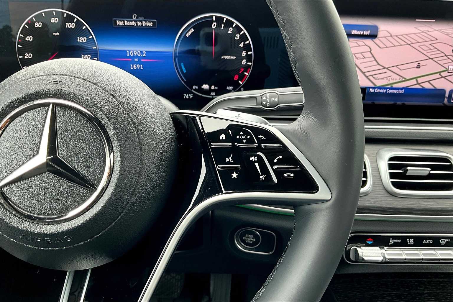 2025 Mercedes Benz GLE 450e 4MATIC photo 23