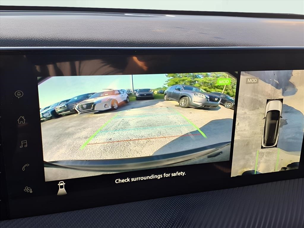 2025 Nissan Kicks SR photo 23