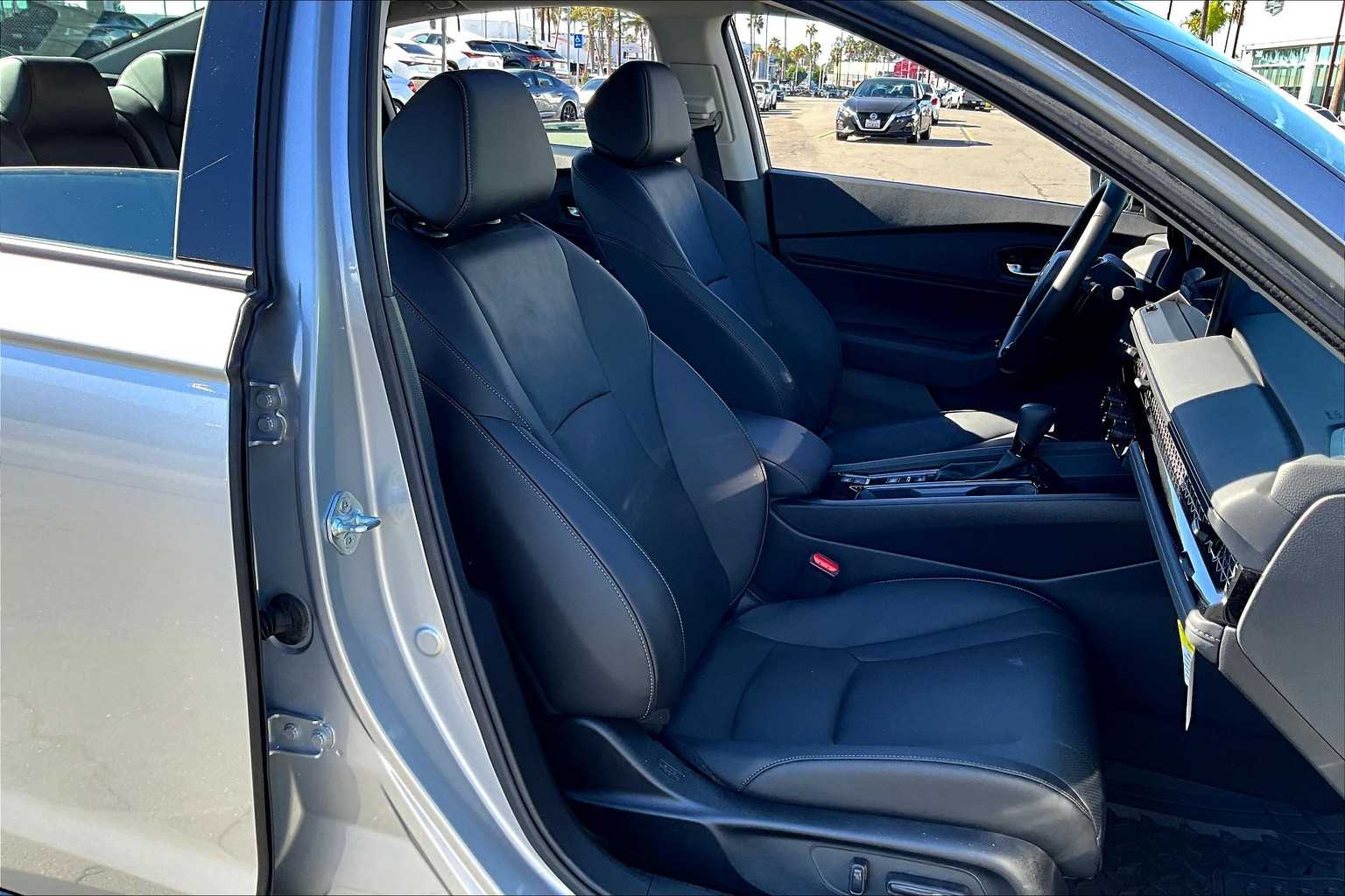 2024 Honda Accord Hybrid EX-L photo 8