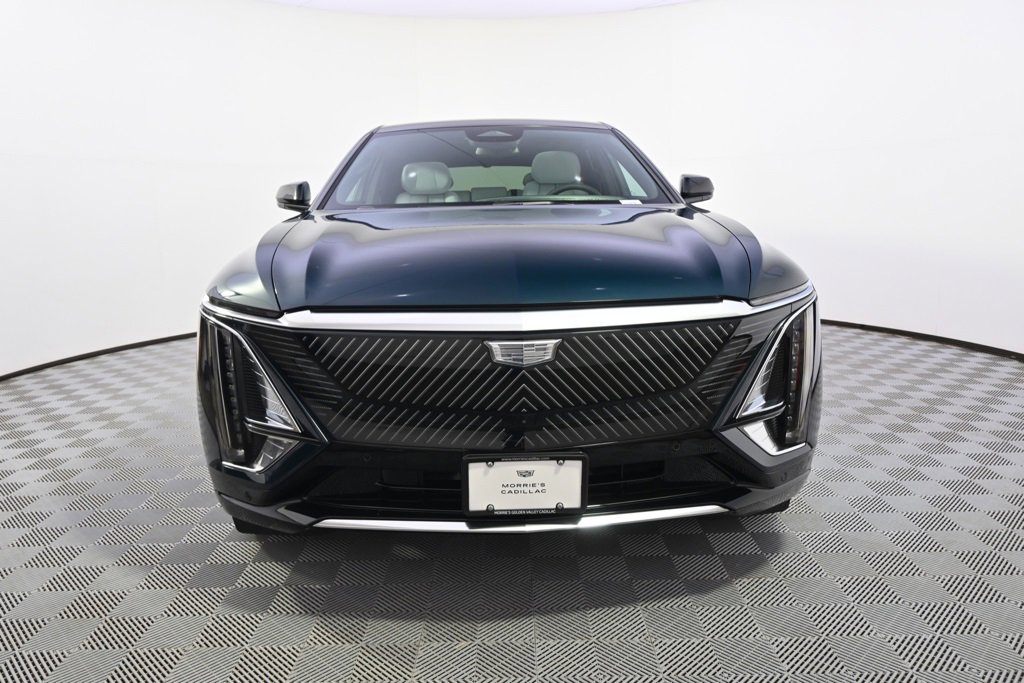 2025 Cadillac Lyriq Luxury photo 9