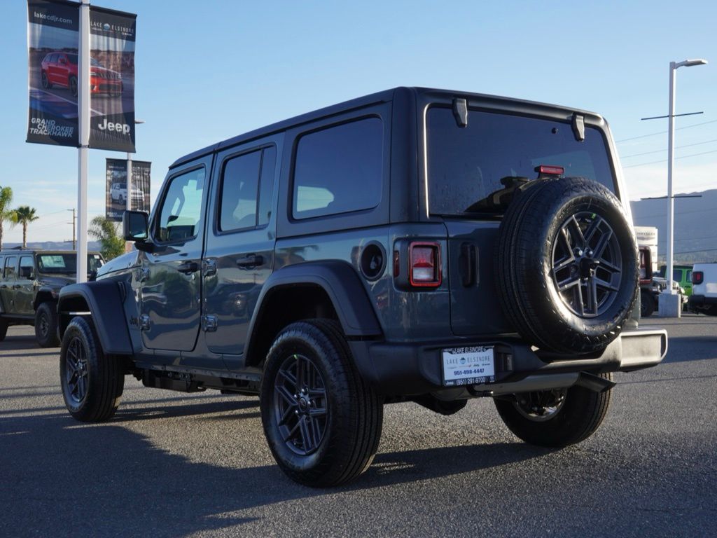 New 2026 Anvil Clear-Coat Exterior Paint Jeep 4-Door Sport S image 6