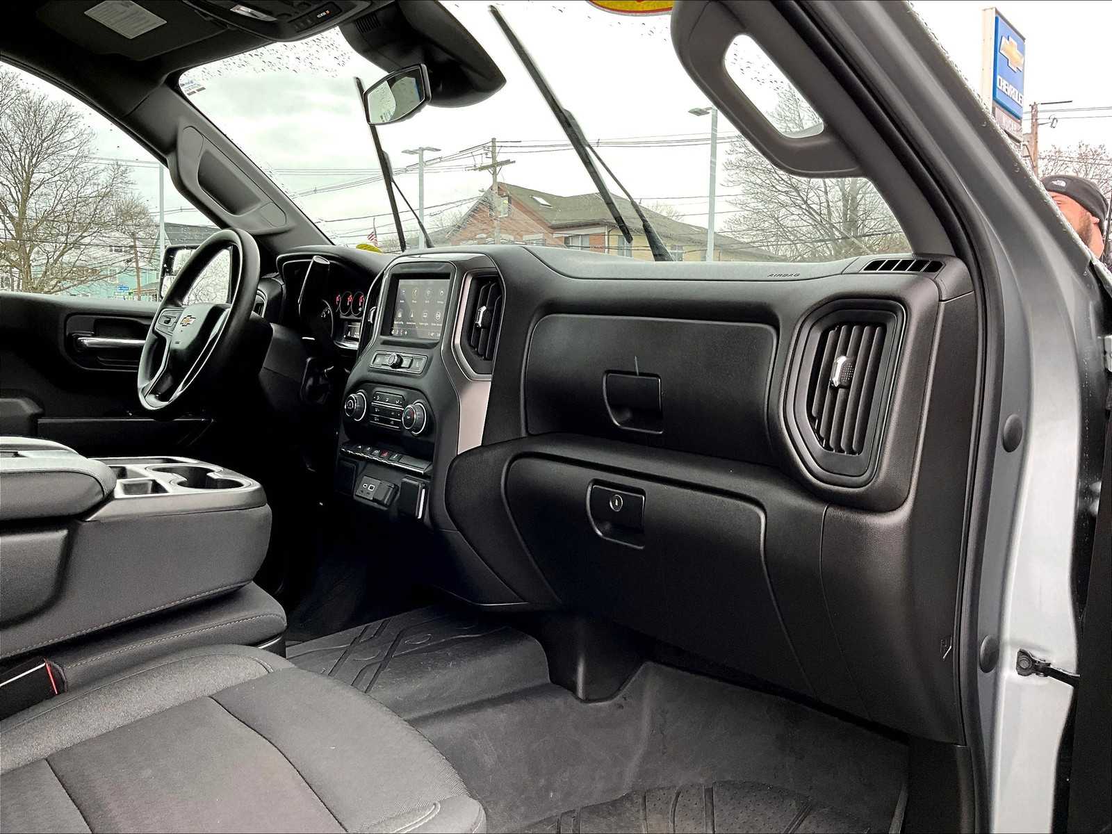 2024 Chevrolet Silverado 1500 Custom photo 14