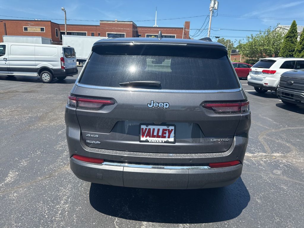 2024 Jeep Grand Cherokee Limited photo 2