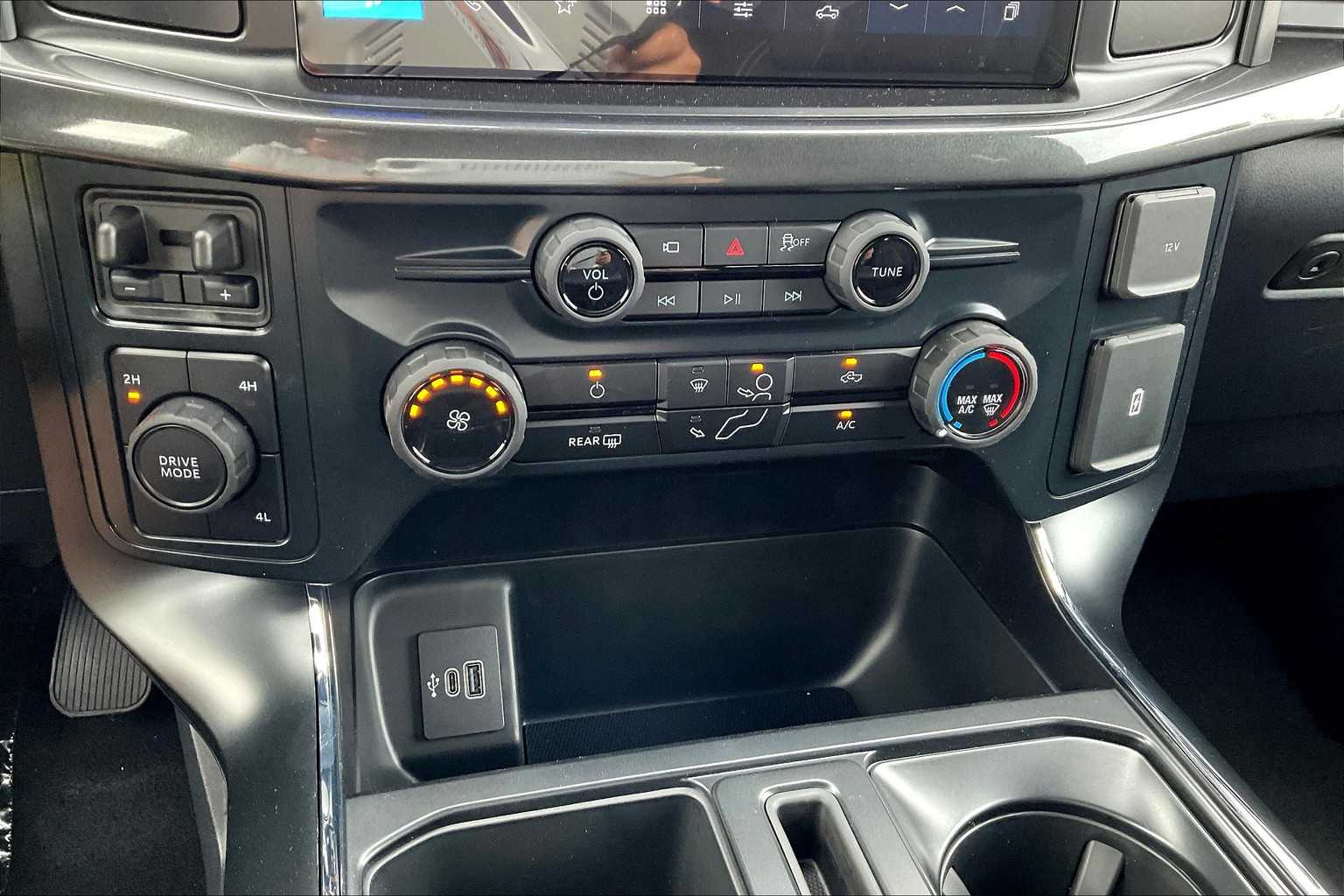 2025 Ford F-150 STX photo 15
