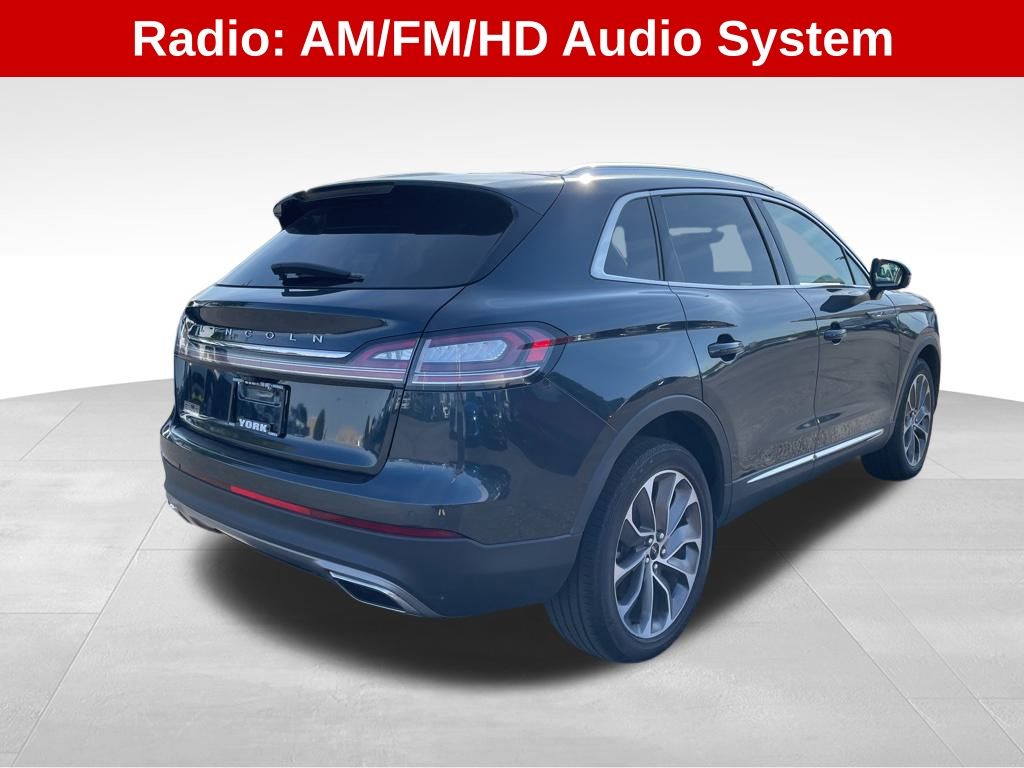 2023 Lincoln Nautilus Reserve photo 4