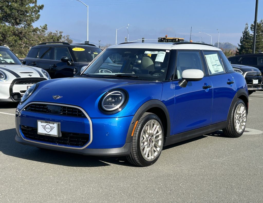 2026 MINI Hardtop 4 Door's photo