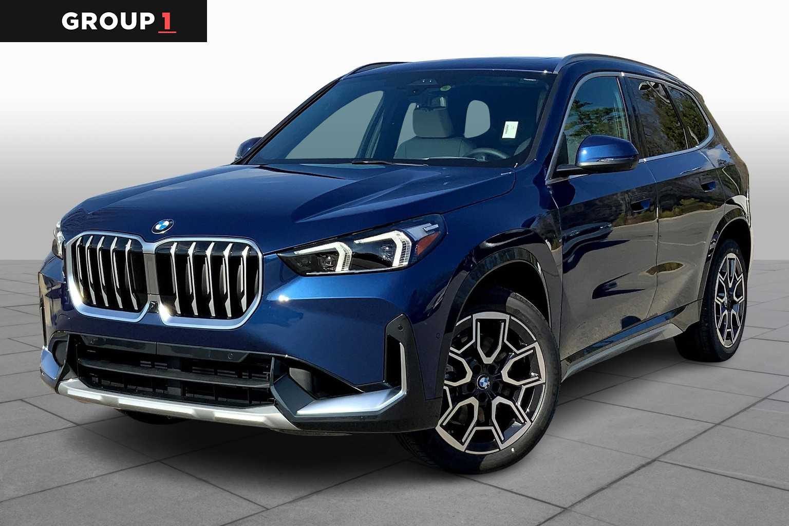2025 BMW X1 28i's photo