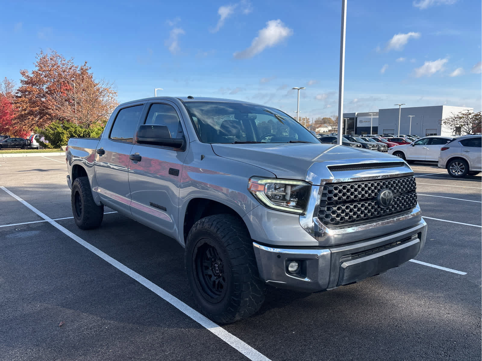 2018 Toyota Tundra SR5 photo 2