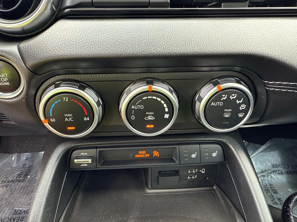 2022 Mazda MX-5 Miata RF Miata Grand Touring photo 23