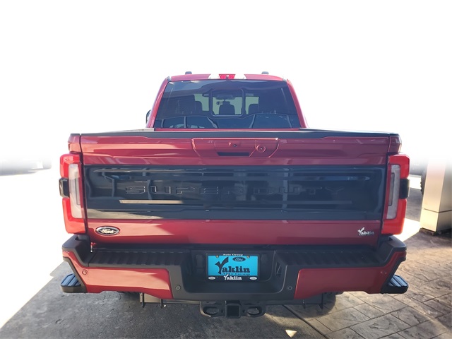 2025 Ford F-250 Platinum photo 4