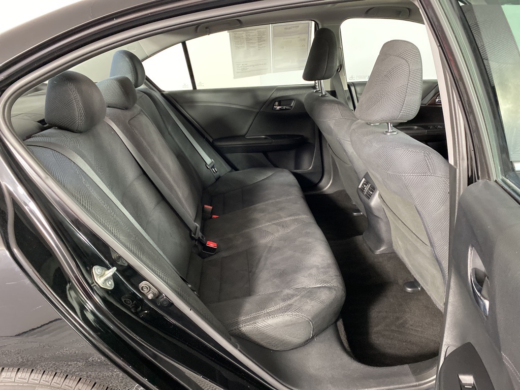 2017 Honda Accord EX photo 24