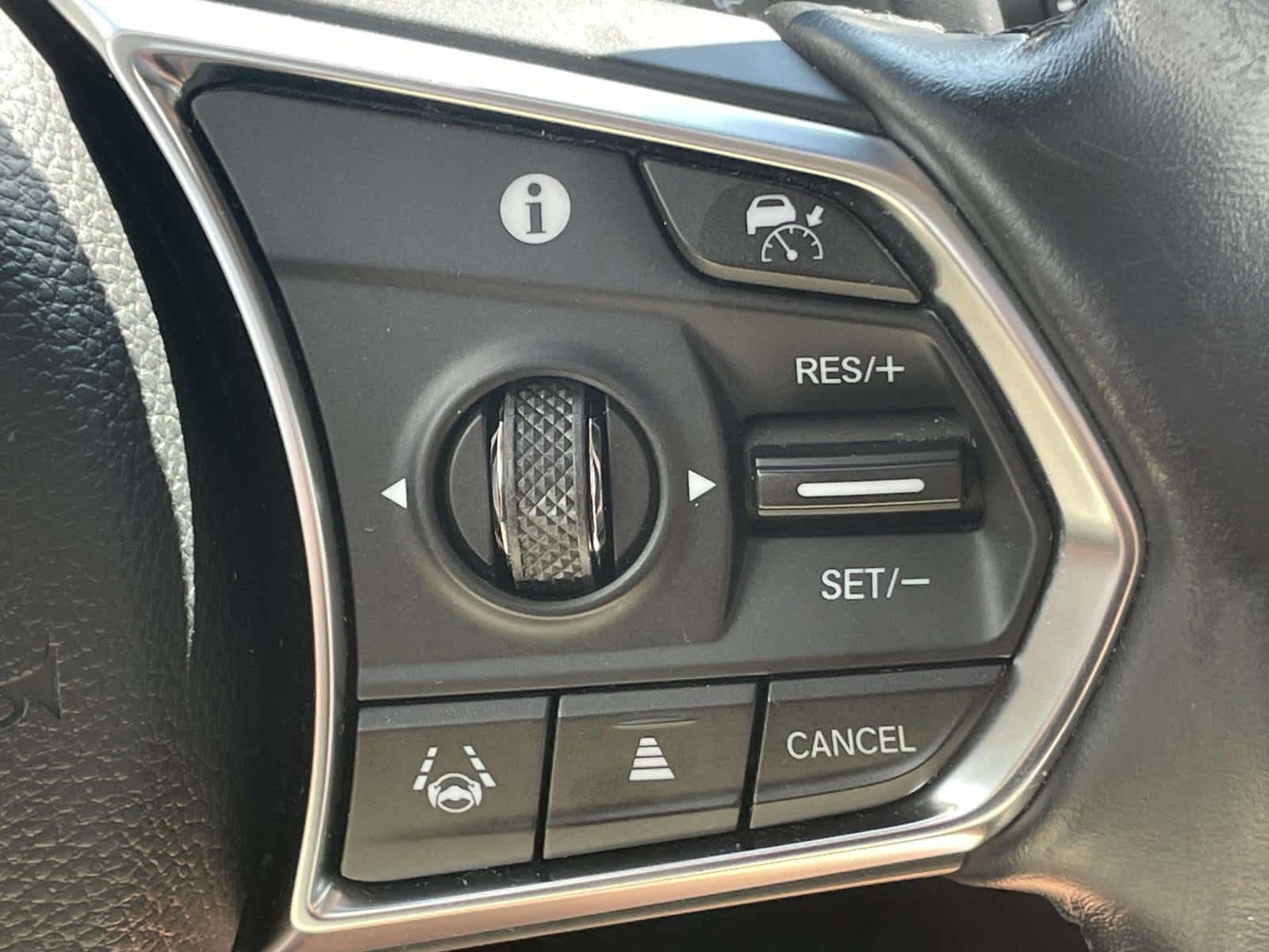 2022 Acura MDX Technology SH-AWD photo 29