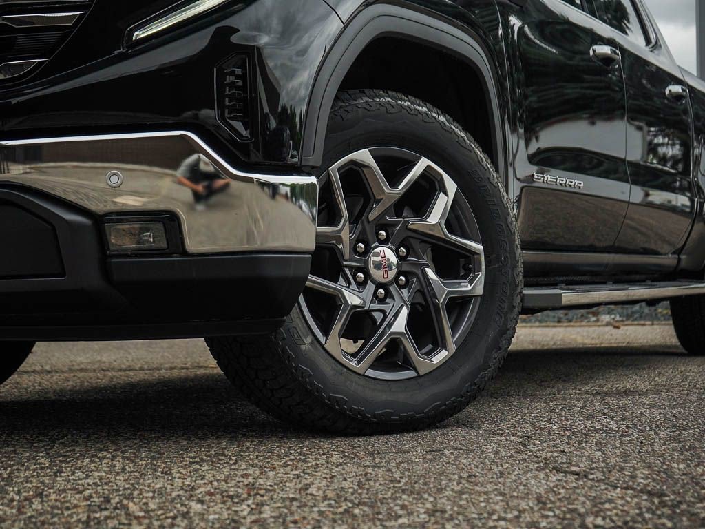 2025 Gmc Sierra SLT photo 5