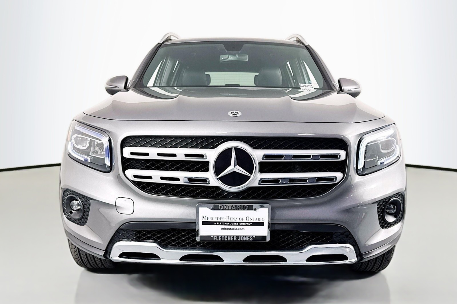 2023 Mercedes Benz GLB 250 photo 2