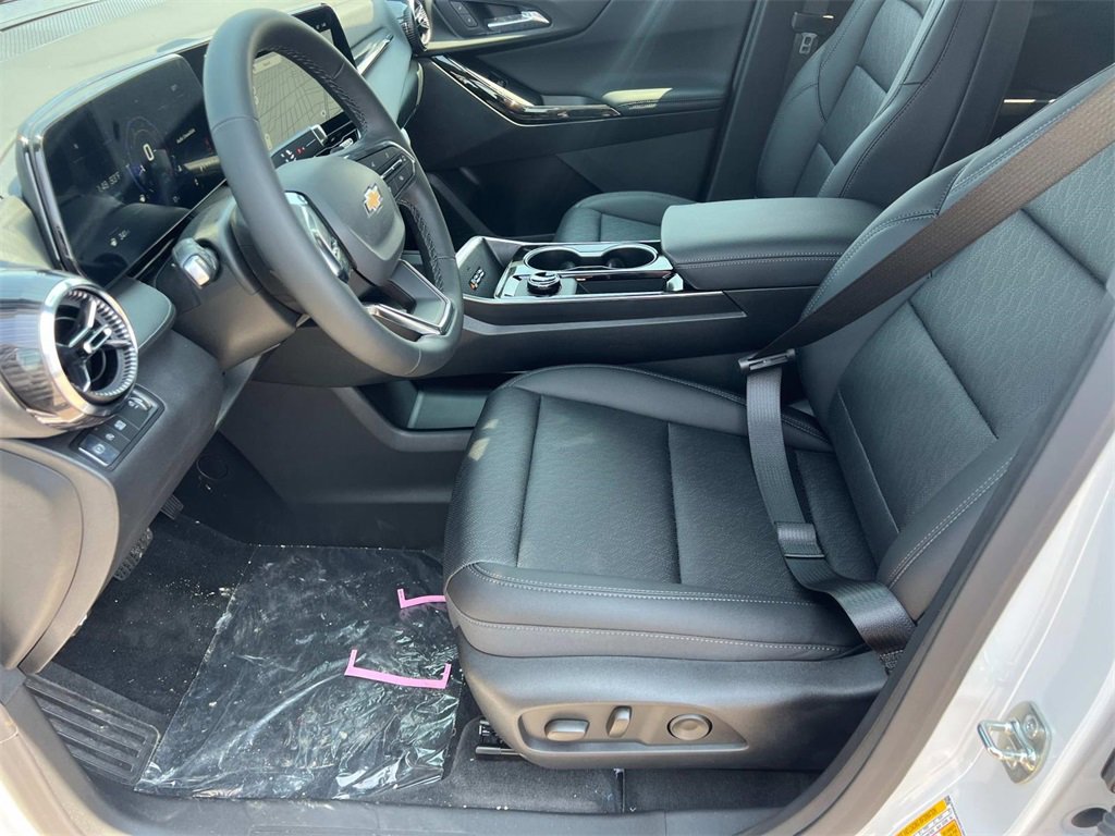 2026 Chevrolet Equinox LT photo 10