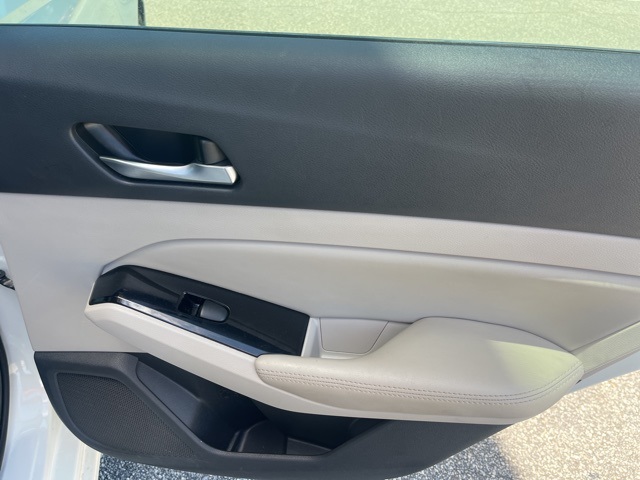 2022 Nissan Altima 2.5 SV photo 23