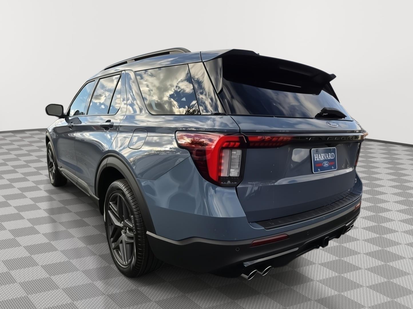 2026 Ford Explorer ST photo 4