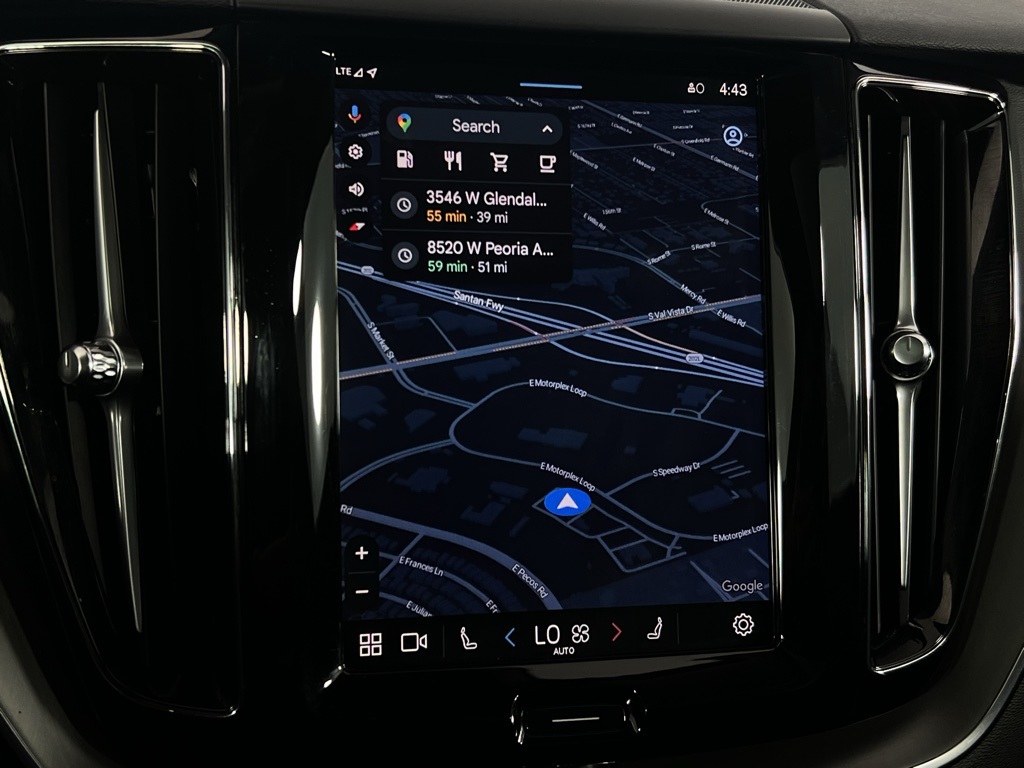 2024 Volvo XC60 B5 Core photo 14