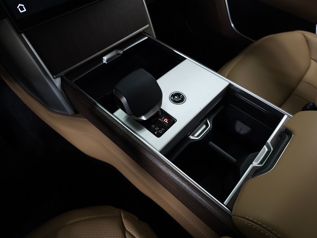 2025 LAND ROVER RANGE ROVER - Image 33