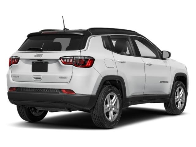 2025 Jeep Compass Latitude photo 2