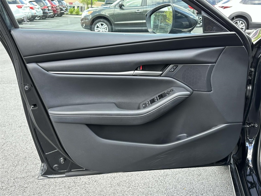 2021 Mazda Mazda3 Select photo 25