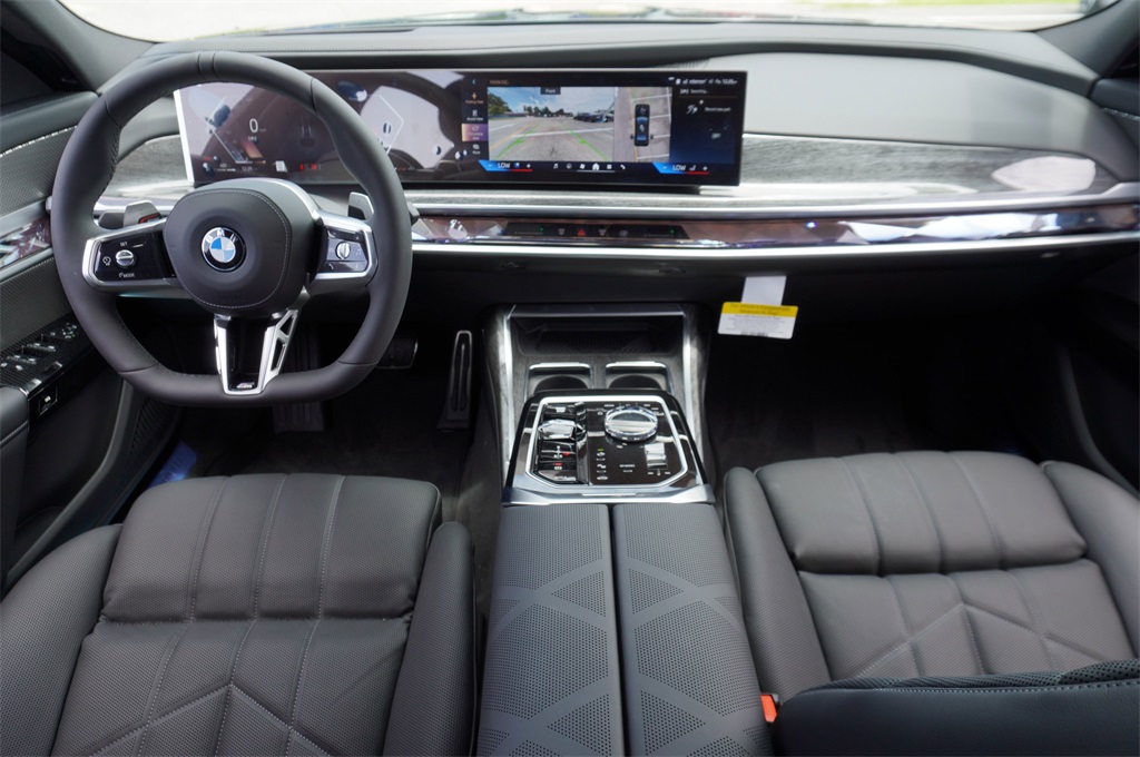 2025 Bmw 740i photo 5