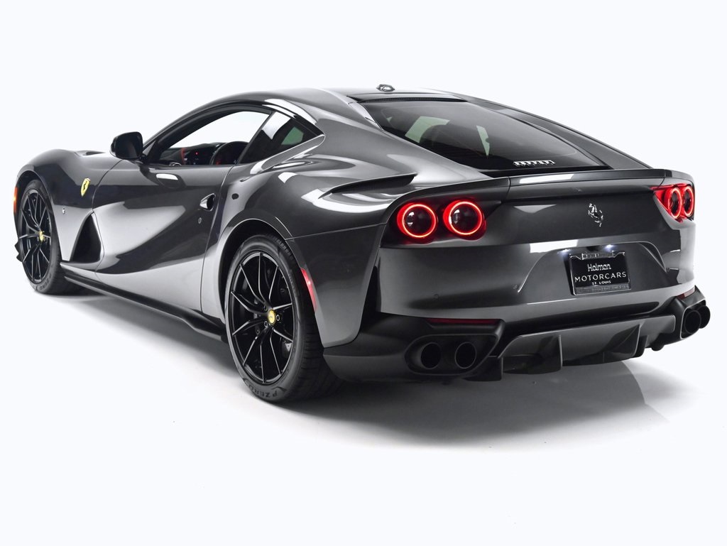 2019 Ferrari 812 Superfast photo 4