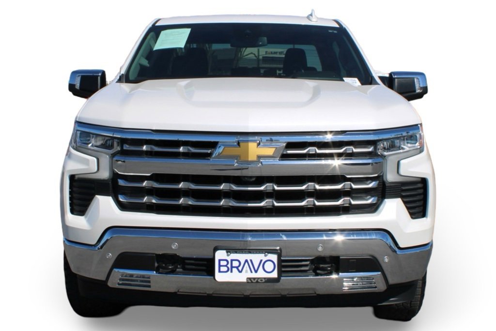 2022 Chevrolet Silverado 1500 LTZ photo 2