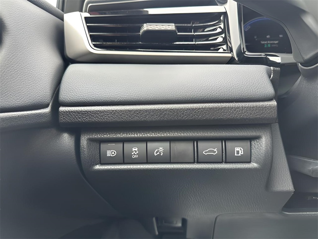 2025 Toyota Camry XSE photo 17