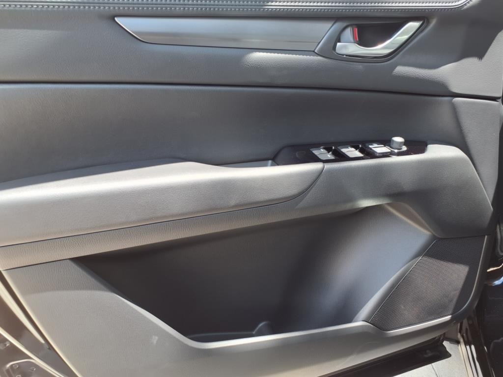2025 Mazda CX-5 2.5 S Preferred photo 18