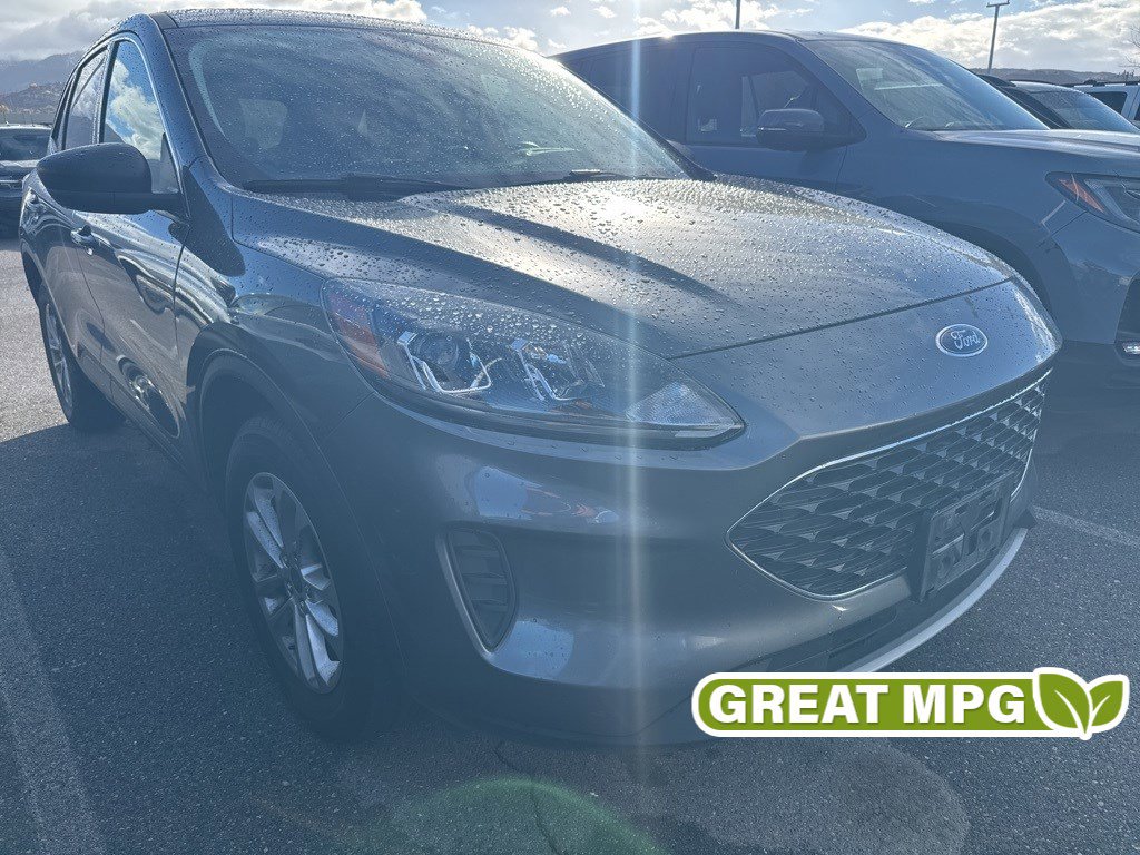 2022 Ford Escape SE photo 2