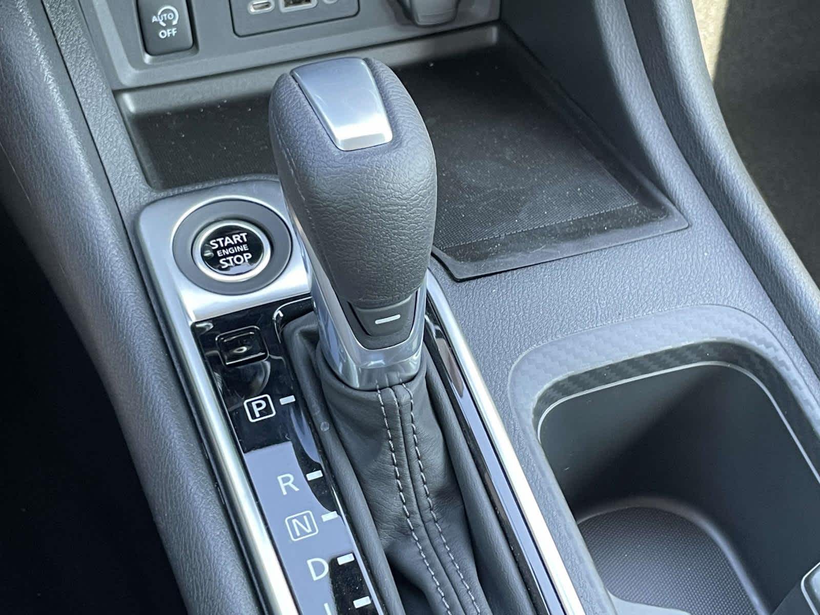 2025 Nissan Sentra SV photo 19