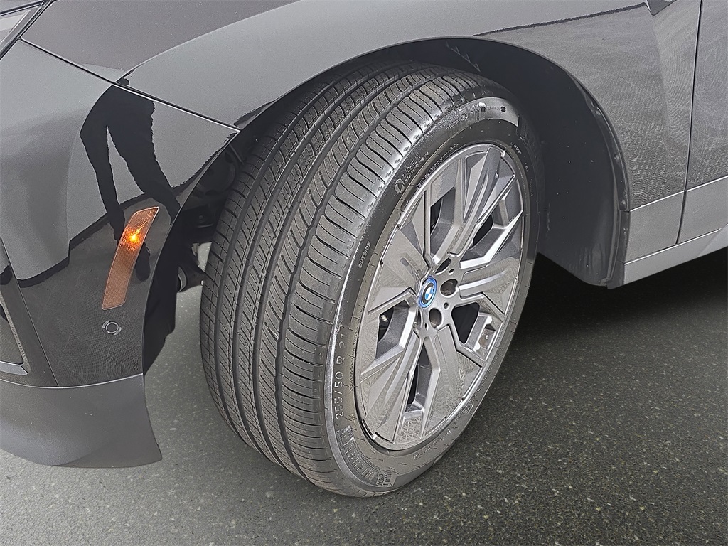 2025 Bmw iX photo 30
