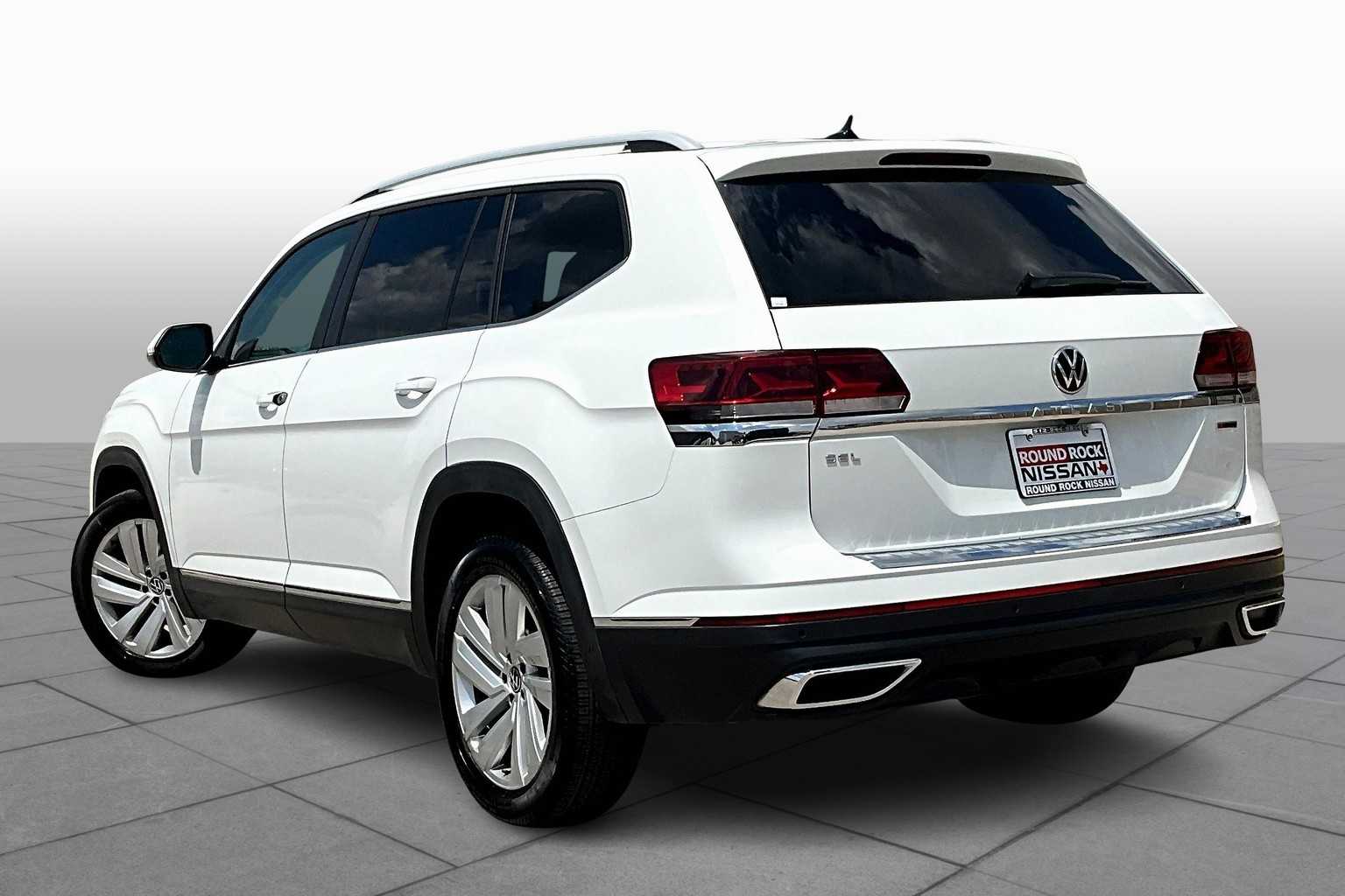 2021 Volkswagen Atlas SEL photo 10