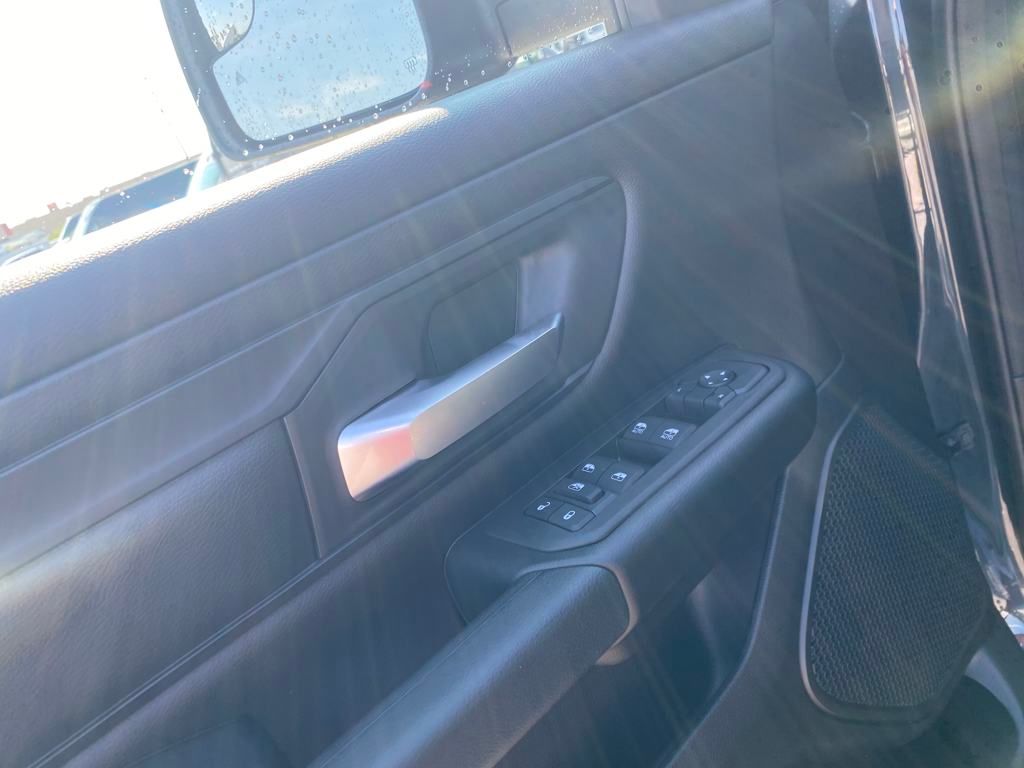 2026 Ram 1500 Warlock photo 7