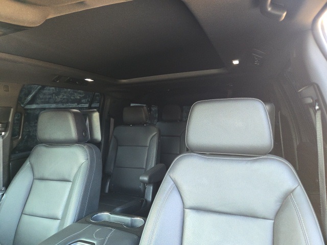 2023 Chevrolet Suburban Z71 photo 9