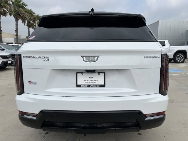 2025 Cadillac Escalade IQ Sport photo 6