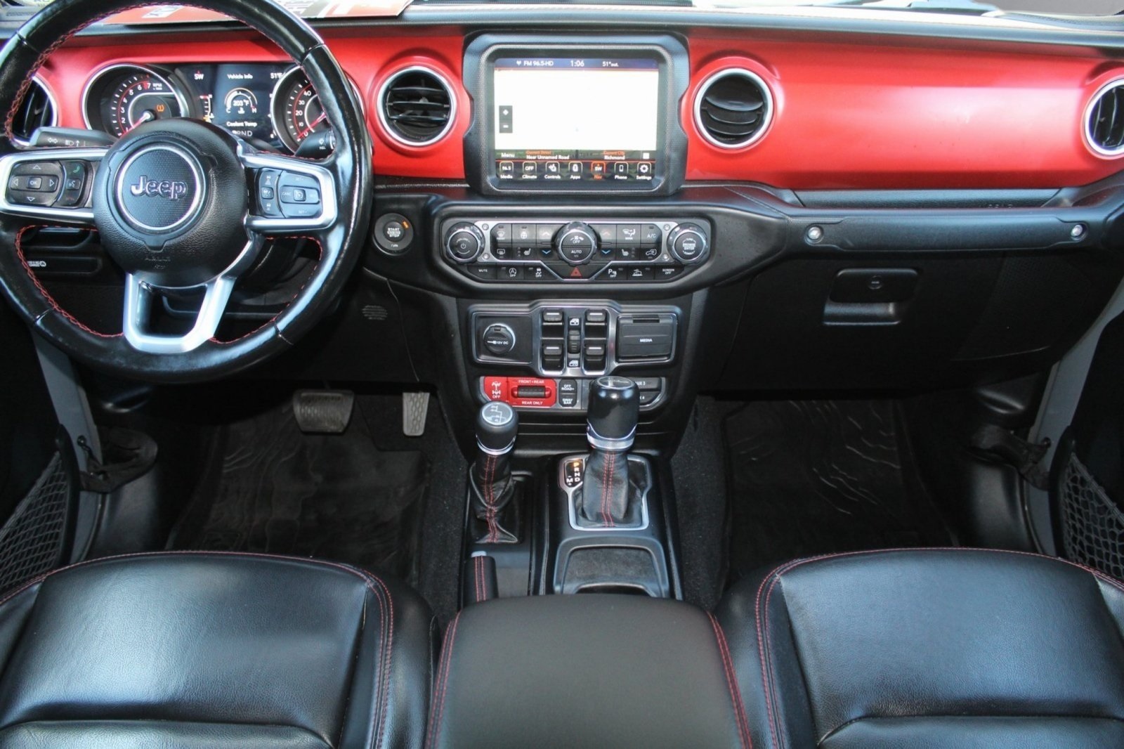 2020 Jeep Gladiator Rubicon photo 3