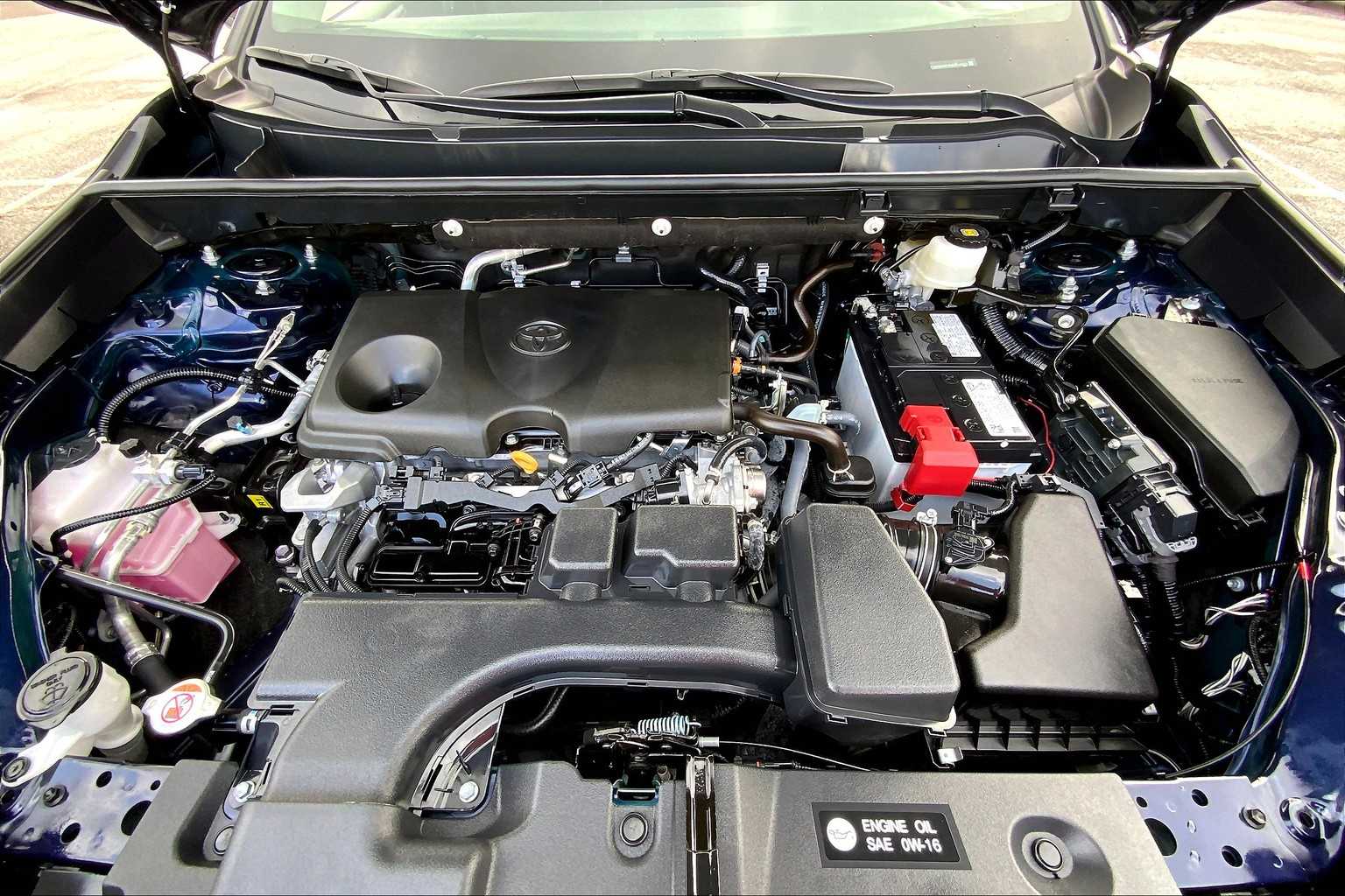 2024 Toyota RAV4 XLE photo 30