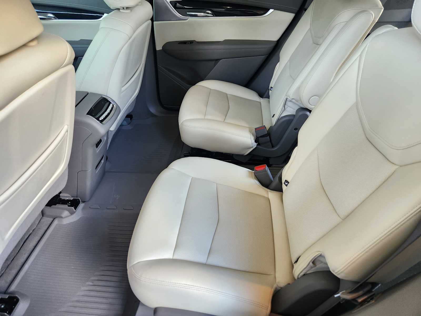 2025 Cadillac XT6 Premium Luxury photo 20